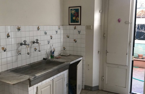 Santissima Annunziata Apartamento | Large family apartment, 5 large bedrooms in downtown with terrace