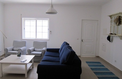 Santa Luzia Casa | Large family-friendly house in picturesque Santa Luzia, sea view, near beaches