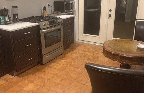 Wakefield-Peacedale Casa | Large family home