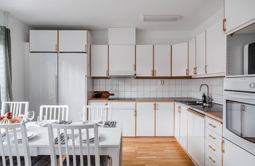 Uppsala Casa | Large family home beside forest