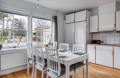 Uppsala Casa | Large family home beside forest