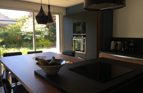 Cholet Casa | Gran casa familiar en el corazón de la ciudad.