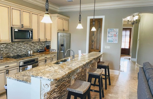 Villa Lago Casa | Large family home on the golf course, 2 golf carts plus a community pool!