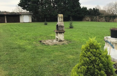 Mussidan Casa | Gran casa familiar en Mussidan con piscina, jardín y a solo 20 min de Bergerac
