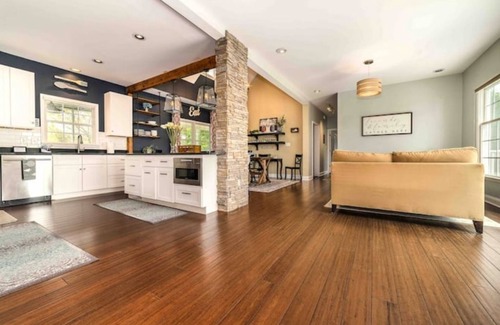 Lexington Casa | Large Family Mountain Home, Hot Tub+Wi-Fi+Firepit