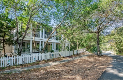 Cape Fear Station Casa | Large family Oasis nestled in Cape Fear Station Forest. Pet Friendly!