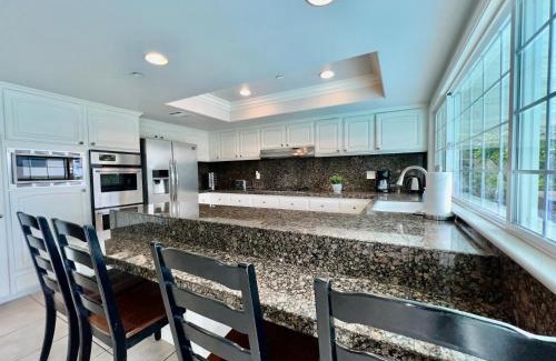 Southwest Anaheim Casa | Large Family Pool Home 25 Miles To Disney w/3 King Beds!