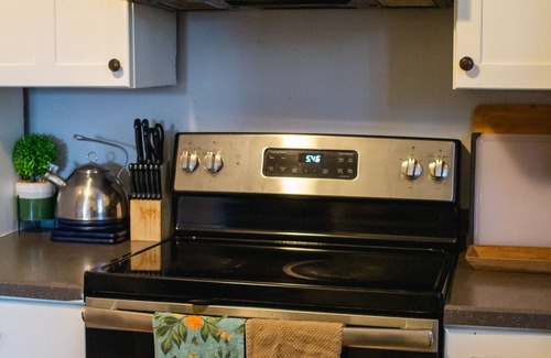 Newfoundland Otro | Large Farmhouse near Pocono attractions! Ping-pong and Pool tables included.
