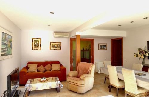 Tossa de Mar Apartamento | Large floor with communal pool