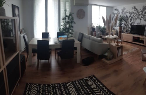 Saint-Martin-d'Heres Apartamento | Large, fully-equipped apartment close to the mountains
