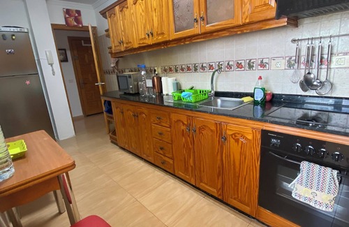Playa de Arinaga Apartamento | Large, fully equipped apartment in a quiet and trendy area by the sea.