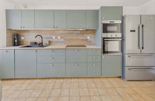 Fouesnant Chalet De Esquí | Gran jardín y terraza – 4 adultos y 1 niño