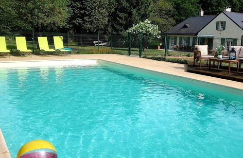 Saumur Villa | Casa rural grande de 8 a 15 personas en Saumur con jardín y piscina interior
