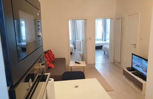 Jacht Apartamento | LARGE, GROUP-FRIENDLY SET OF APARTMENTS LOCATED CENTRALLY IN BRUSSELS