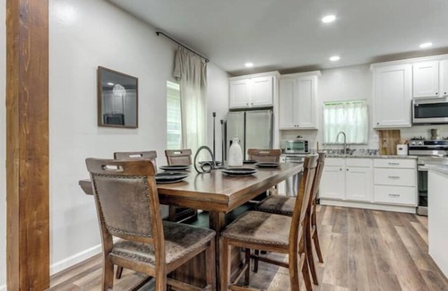 Central Oklahoma City Casa | Large Groups /Modern Charm /Plaza /Central
