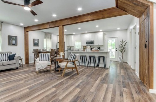 Central Oklahoma City Casa | Large Groups /Modern Charm /Plaza /Central