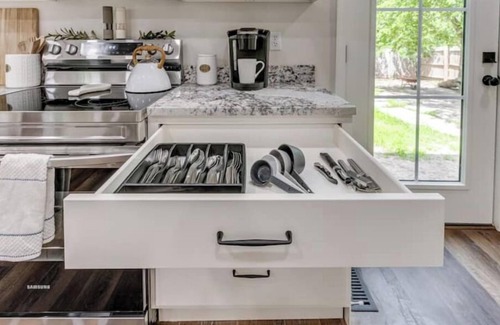 Central Oklahoma City Casa | Large Groups /Modern Charm /Plaza /Central