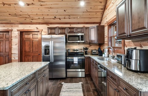 Caton Cabina | Sleeps 20! Large Heated Indoor Pool+Putt-Putt+Game Room