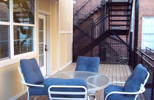 Macon Apartamento | Large Historic Downtown Loft - Rear