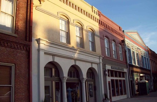 Macon Apartamento | Large Historic Downtown Loft - Rear