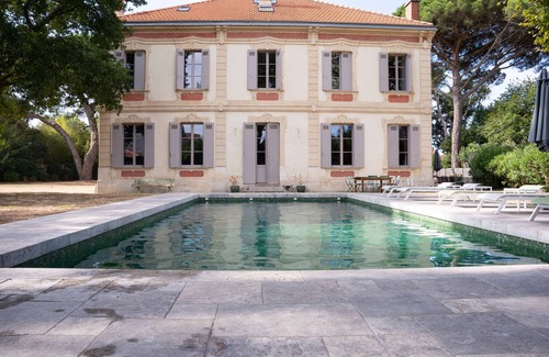 Biscarrosse Casa | Large holiday home, Heated swimming pool, Center of the village