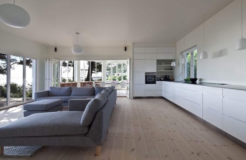 Gilleleje Casa | Gran casa de vacaciones con impresionantes vistas al mar y casa de huéspedes separada para 12 personas