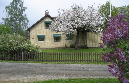 Vaggeryd Casa | Gran casa de vacaciones con hermosa naturaleza cerca del lago con un bote y su propio embarcadero