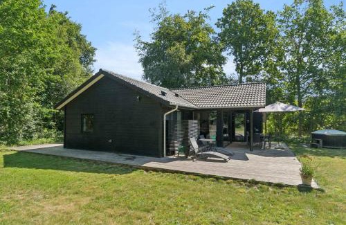 Hoensinge Casa | Large Holiday Home With Hot Tub By Vig Lyng