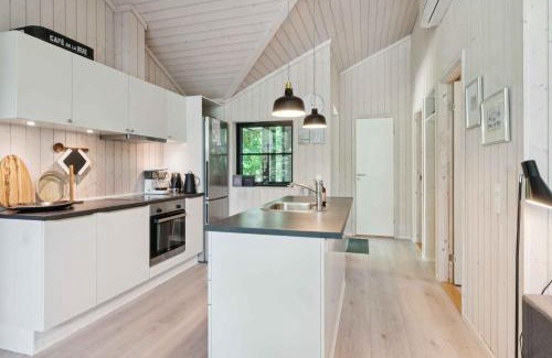 Hoensinge Casa | Large Holiday Home With Hot Tub By Vig Lyng
