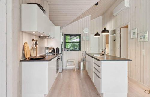 Hoensinge Casa | Large Holiday Home With Hot Tub By Vig Lyng