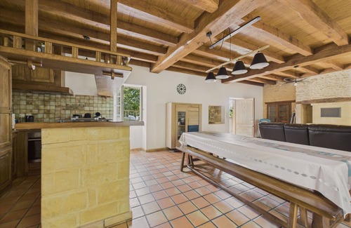 La Chapelle-Aubareil Chalet De Esquí | Gran casa para 15 con piscina y pista de tenis