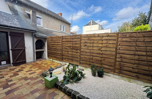 Cholet Casa | Large house, 25 min from Puy du fou, 2min from Cholet station, 6 bedrooms (12p)