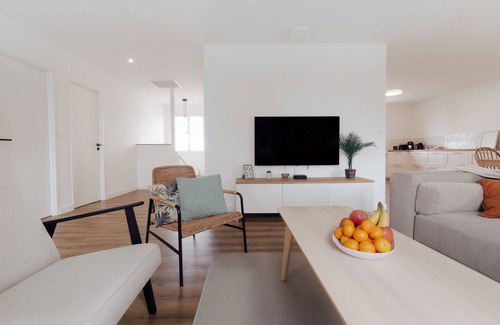 Nieul-sur-Mer Casa | Large house & annex, close to La Rochelle