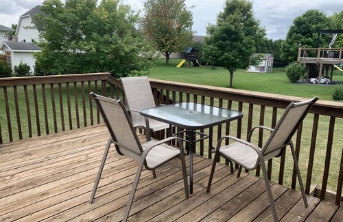 Owatonna Casa | Large house close to grocery stores and schools