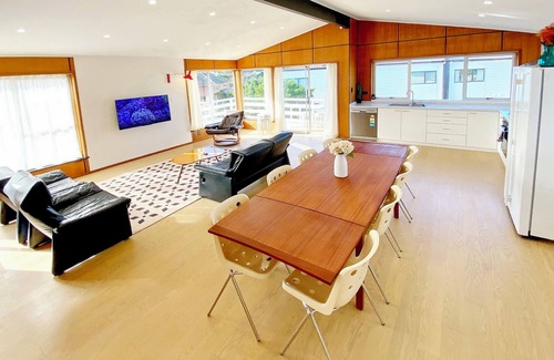 Otahuhu Casa | Large House. Convenient Location.