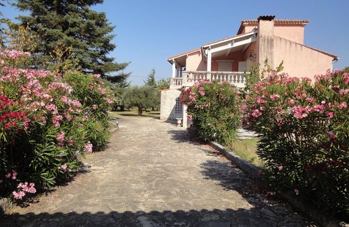 Valreas Casa | LA COUSTONNE, gran cabaña provenzal para 2 a 8 personas con piscina, tranquila