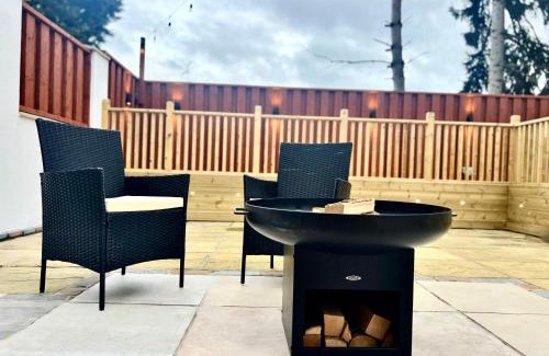 Nottingham Casa | Large House for 21 - Nottingham City