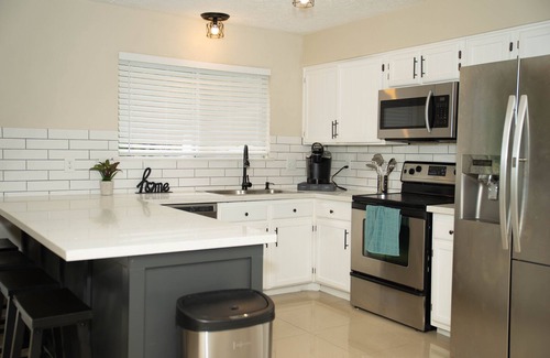 Grogan's Mill Casa | Large House for Corporate Retreats with EV Charger
