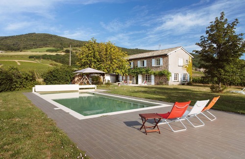 Vauxrenard Casa | Gran casa en los viñedos, con carácter y una gran piscina segura.