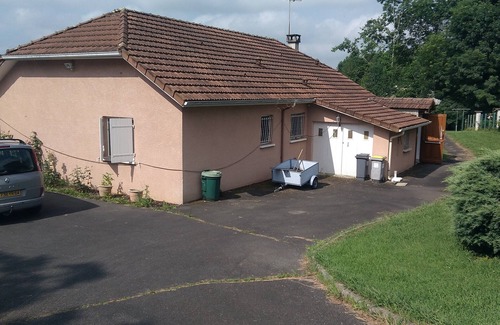 Salies-de-Bearn Apartamento | Large house on 2000m2 with studio for 2 people