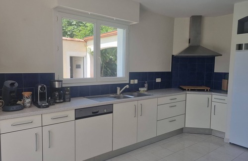 Layrac Casa | Large house on the gascony hillsides in layrac