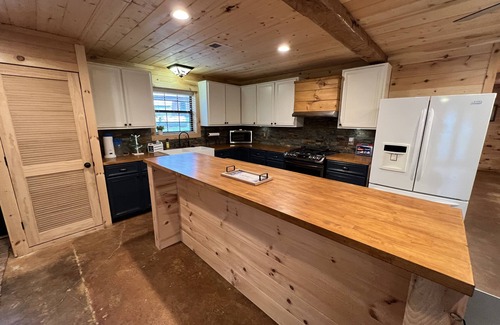 Higden Cabina | Large house on the lake sleeps 16!