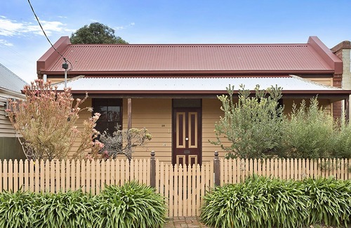 Queenscliff Casa | Large House on Wharf Street
