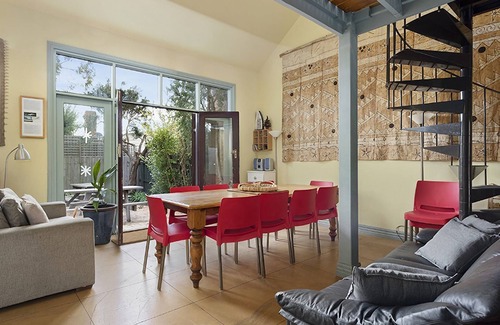 Queenscliff Casa | Large House on Wharf Street