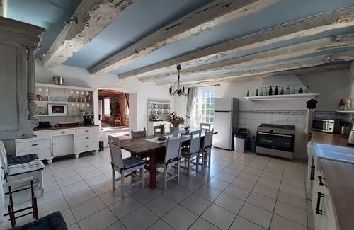 Saint-Helen Casa | La finca en Saint-Hélen posee 6 dormitorio(s) y capacidad para 12 personas