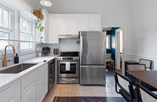 Lockeland Springs Casa | Large House - Walkable Area - 1.5 Miles to Broadway!