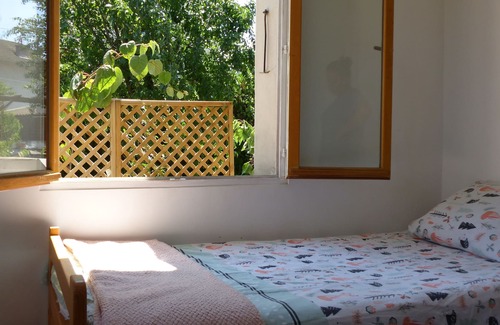 Thonon-les-Bains Casa | Large house with garden 5 minutes' walk from the center of Thonon