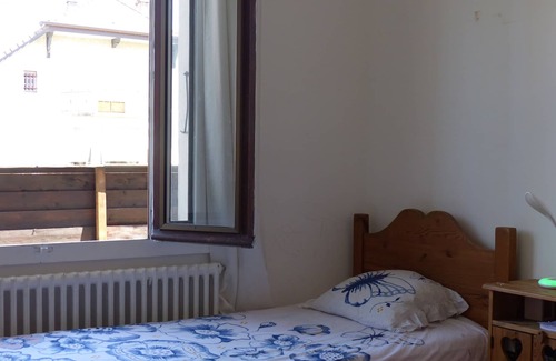 Thonon-les-Bains Casa | Large house with garden 5 minutes' walk from the center of Thonon