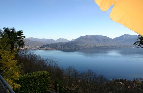 Piancassone Casa | Casa grande con jardín y unas vistas impresionantes del lago Maggiore