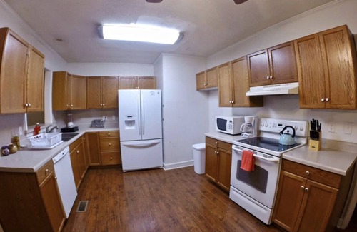Murfreesboro Casa | Large House with Pool Table, Foosball, Ping Pong